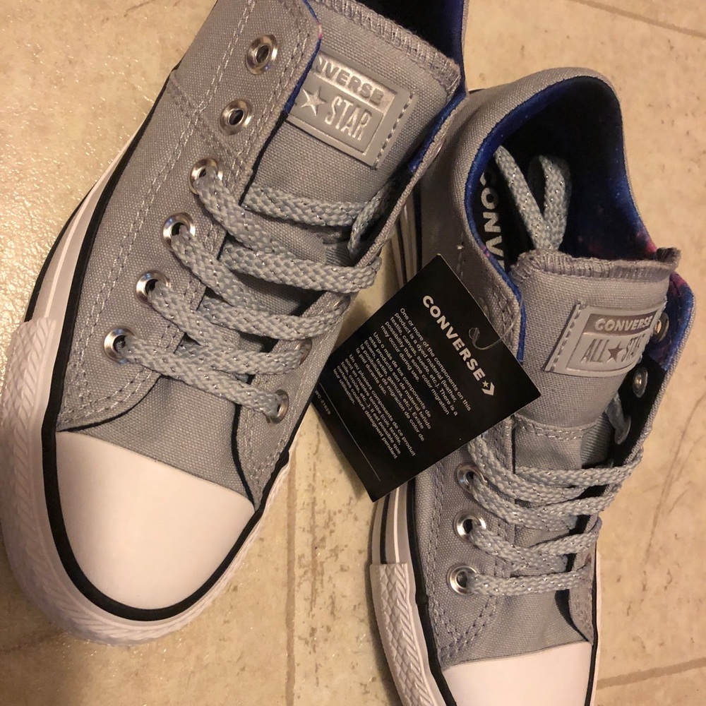New Converse Women’s size 6.5
